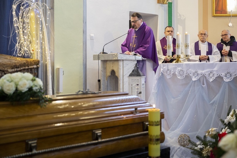 Pogrzeb ks. Kazimierza Mordacza