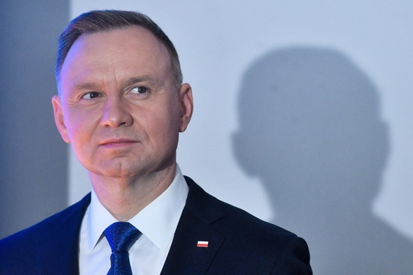 Prezydent Duda: z wielkim smutkiem przyjąłem wiadomość o katastrofie śmigłowca w Browarach po Kijowem