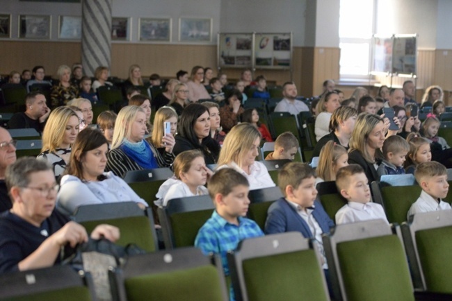 Spotkanie kolędowe Uniwersytetu Biblijnego dla Dzieci