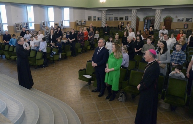 Spotkanie kolędowe Uniwersytetu Biblijnego dla Dzieci