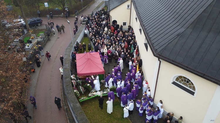 Kudowa-Zdrój. Pogrzeb ks. Jana Szetelnickiego