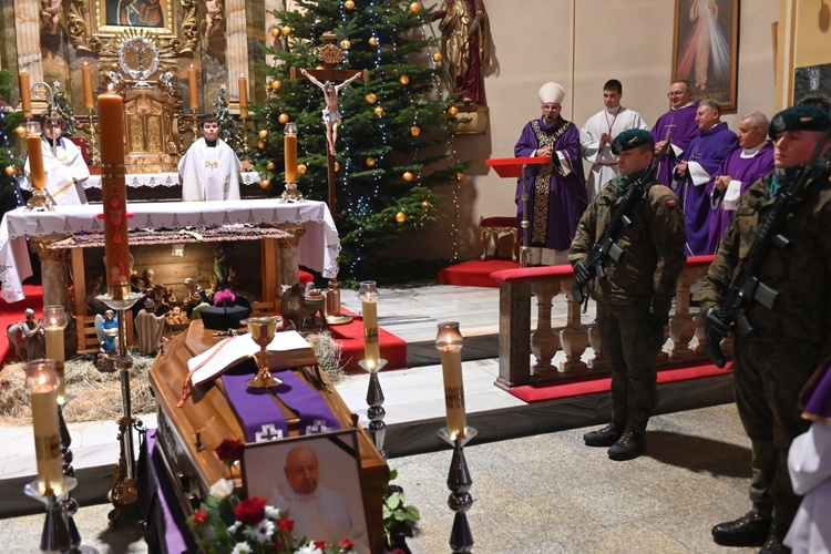 Kudowa-Zdrój. Pogrzeb ks. Jana Szetelnickiego