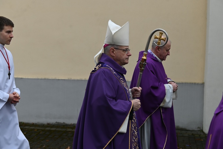 Kudowa-Zdrój. Pogrzeb ks. Jana Szetelnickiego