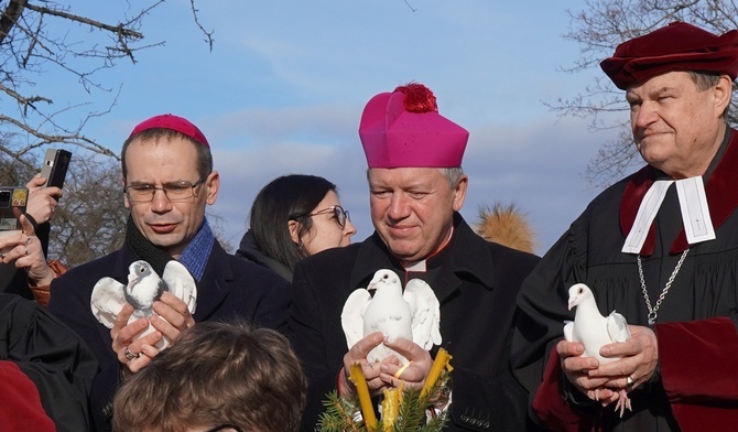 Święto Jordanu we Wrocławiu z modlitwą nad Odrą