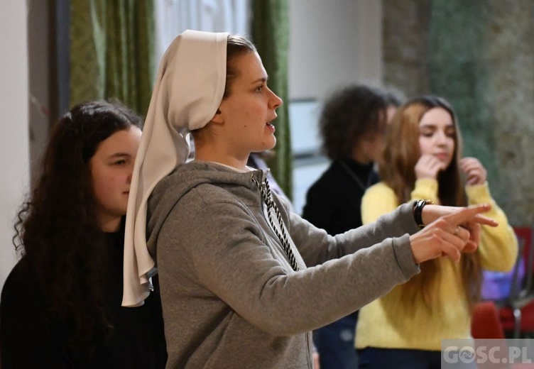 Rekolekcje dla dziewcząt w Rokitnie