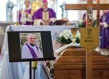 	Eucharystia w kościele pw. Matki Bożej Ostrobramskiej w Jeżycach. 