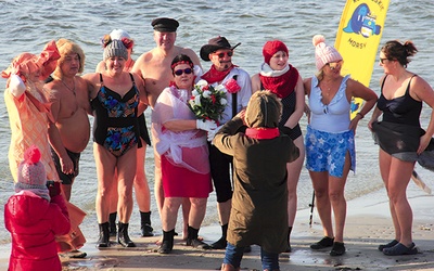 ▲	W tym roku Bałtyk i organizatorzy zapraszają tradycyjnie  do zimnej wody wszystkich uczestników MTM.