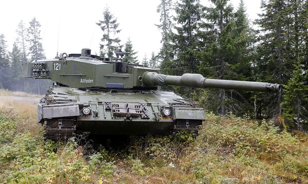 Hiszpania dołącza do koalicji przekazującej Ukrainie czołgi Leopard