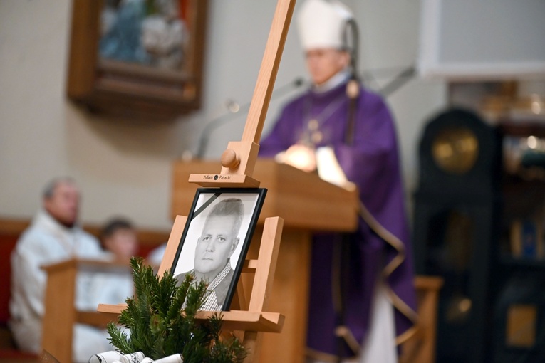 Pogrzeb Roberta Kapłona, taty ks. Daniela