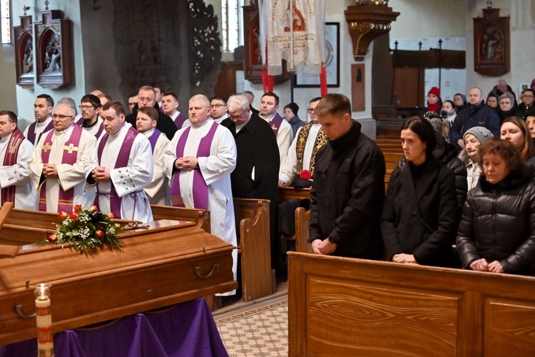 Pogrzeb Roberta Kapłona, taty ks. Daniela