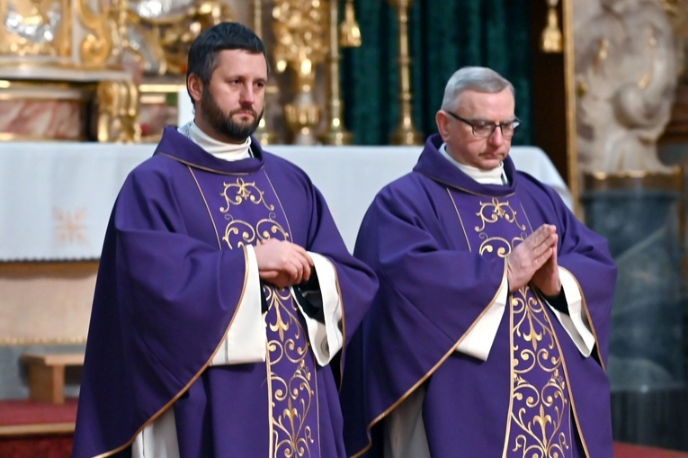 Pogrzeb Roberta Kapłona, taty ks. Daniela