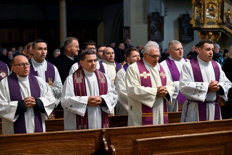 Pogrzeb Roberta Kapłona, taty ks. Daniela