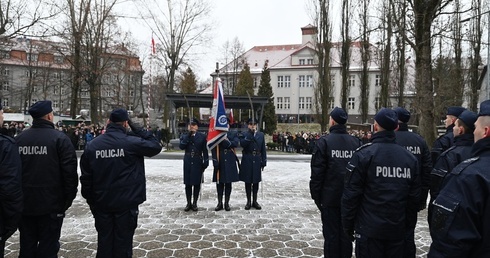 Katowice. Uroczyste ślubowanie policjantów