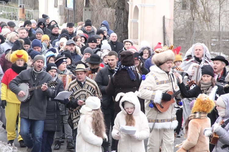 Zakliczyn. Kolędowanie ulicami miasta