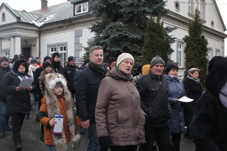 Zakliczyn. Kolędowanie ulicami miasta