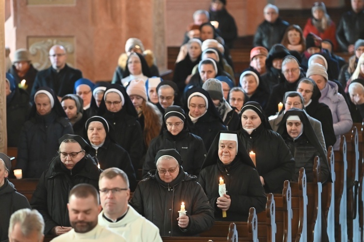 Dzień Życia Konsekrowanego w świdnickiej katedrze