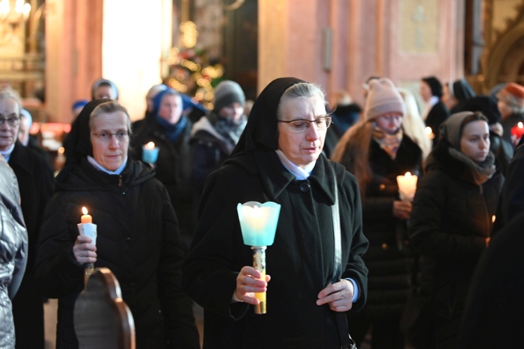 Dzień Życia Konsekrowanego w świdnickiej katedrze