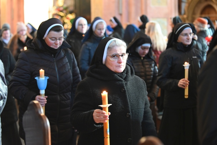 Dzień Życia Konsekrowanego w świdnickiej katedrze