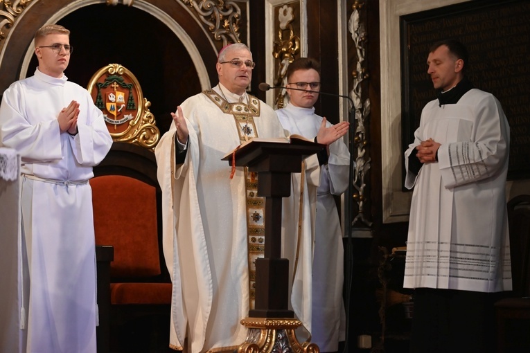 Dzień Życia Konsekrowanego w świdnickiej katedrze