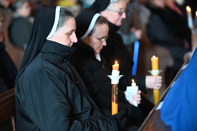 Dzień Życia Konsekrowanego w świdnickiej katedrze