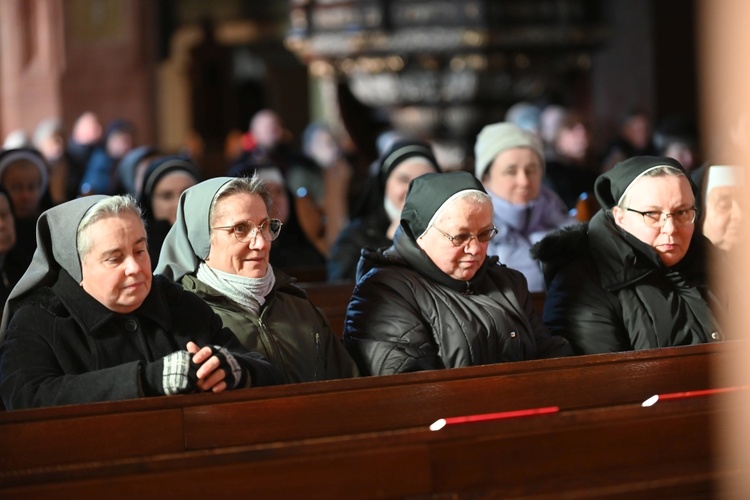 Dzień Życia Konsekrowanego w świdnickiej katedrze