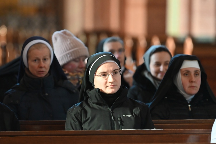 Dzień Życia Konsekrowanego w świdnickiej katedrze