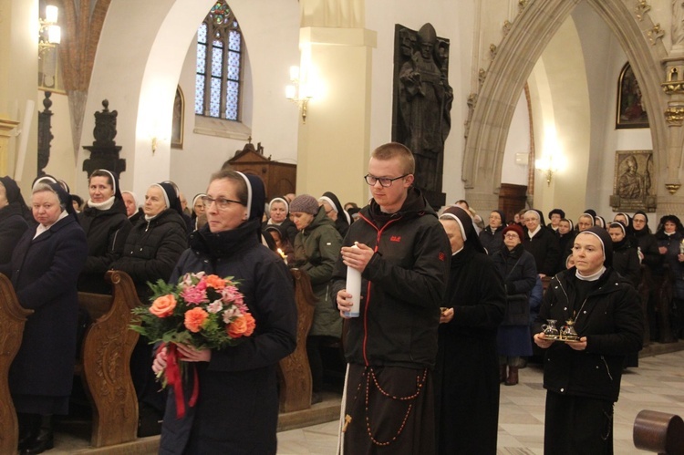 Dzień Życia Konsekrowanego w tarnowskiej katedrze