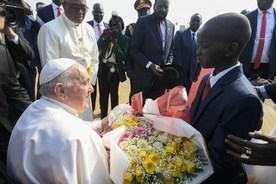 Polski werbista wśród uchodźców: wierzą, że Papież utoruje im drogę powrotu do Sudanu Płd.