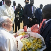 Polski werbista wśród uchodźców: wierzą, że Papież utoruje im drogę powrotu do Sudanu Płd.