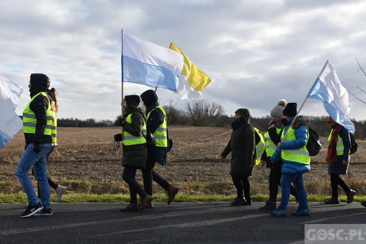 Comiesięczna pielgrzymka z Międzyrzecza do Pani Cierpliwie Słuchającej