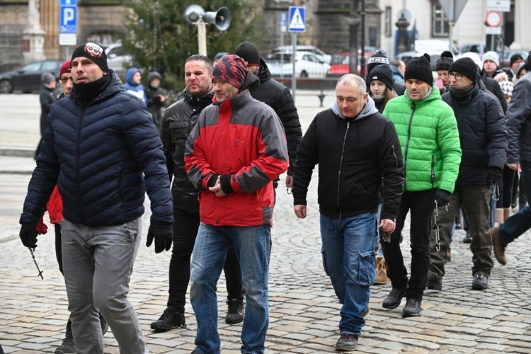 Pierwszosobotnia modlitwa z bp. Markiem Mendykiem i Wojownikami Maryi