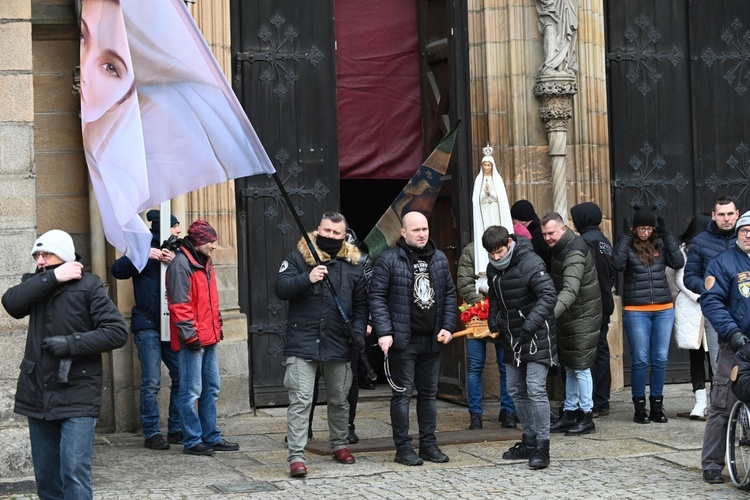 Pierwszosobotnia modlitwa z bp. Markiem Mendykiem i Wojownikami Maryi