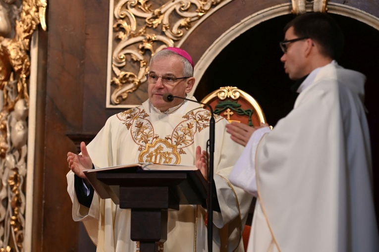 Pierwszosobotnia modlitwa z bp. Markiem Mendykiem i Wojownikami Maryi