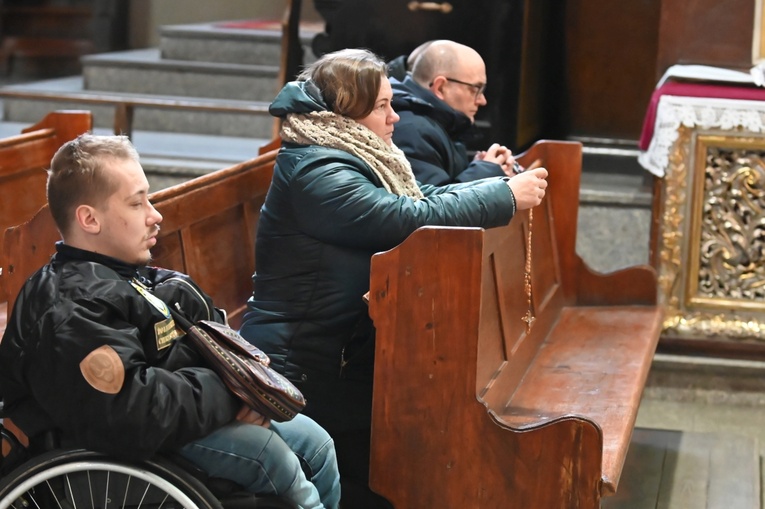 Pierwszosobotnia modlitwa z bp. Markiem Mendykiem i Wojownikami Maryi