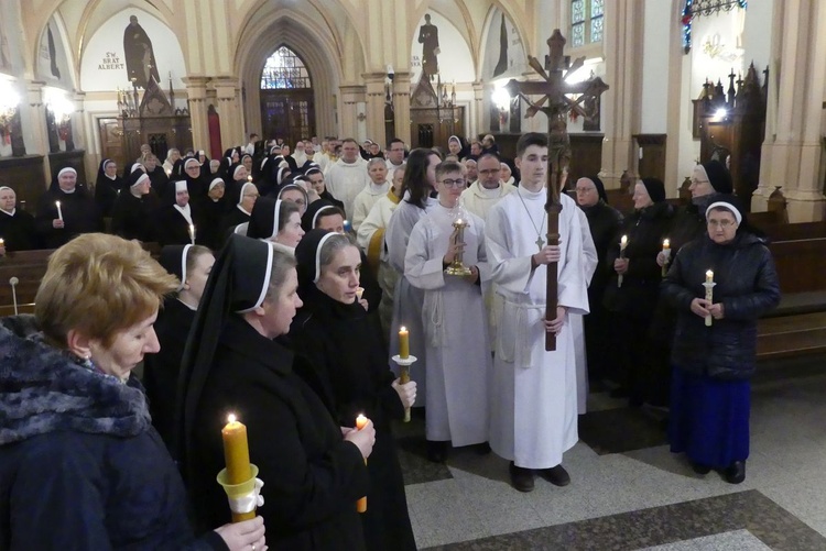 Ks. dr Marek Studenski przewodniczył Mszy św. podczas Dnia Życia Konsekrowanego w Wilamowicach.