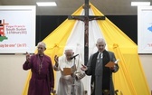 Modlić się, działać, podążać