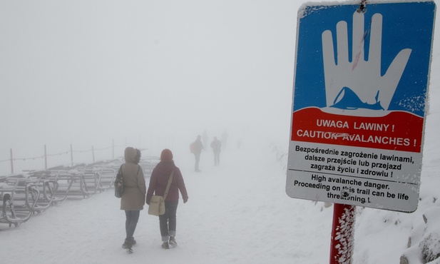 TPN zamknął wszystkie szlaki, niektórzy bagatelizują zakaz