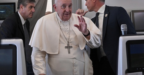 Papież: świat jest w stanie wojny i samozniszczenia