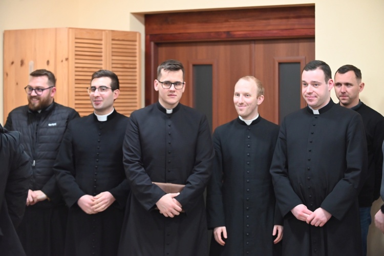 Świdnica. Biskup spotkał się z księżmi odpowiedzialnymi za ministrantów