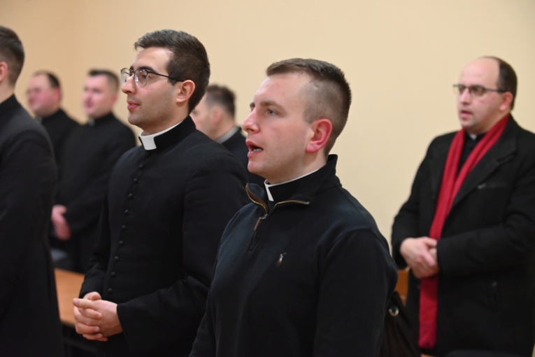 Świdnica. Biskup spotkał się z księżmi odpowiedzialnymi za ministrantów