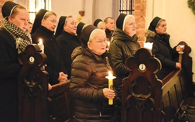 	Podczas liturgii odbył się obrzęd odnowienia ślubów zakonnych.