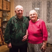 Państwo Henryka i Stanisław Kikołowie 2 lutego obchodzili 76. rocznicę ślubu.