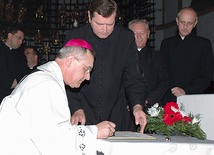 ▲	Kanoniczne objęcie diecezji, 9 sierpnia 2007 rok.