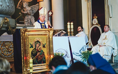 W centrum naszego spotkania będzie uroczysta Eucharystia.