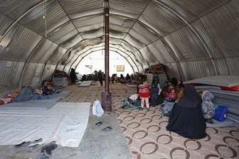 Caritas Polska: ofiarom w Syrii trzeba schronienia, żywności, ubrań