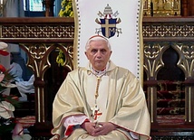 Kard. Joseph Ratzinger podczas wizyty w Radomiu 25 maja 2002 roku.
