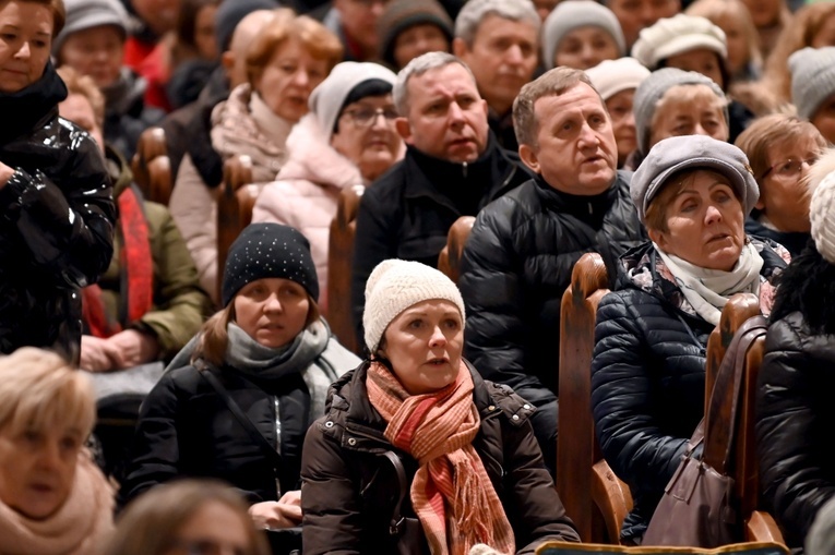 Ząbkowice Śl. Lutowa Msza św. z modlitwą o uzdrowienie