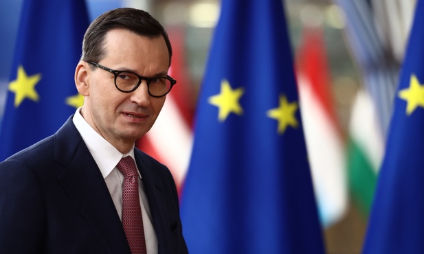 Premier Morawiecki: Ukraina najbardziej potrzebuje amunicji