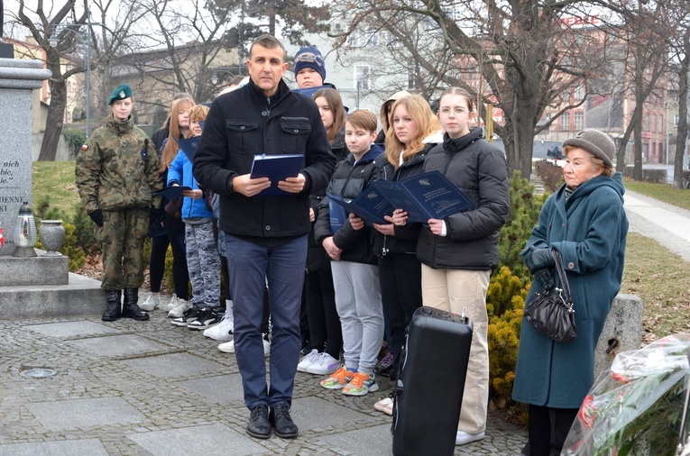 83. rocznica masowej deportacji Polaków na Sybir w Strzegomiu