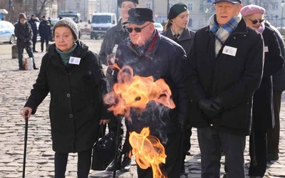 Kraków. W czterdziestym ich na Sybir zesłali